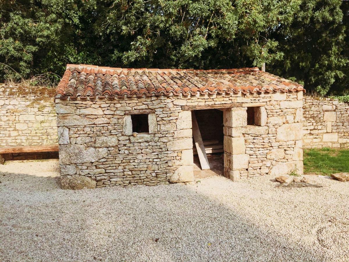Gites Les Demeures De Valette Azay-le-Brule ภายนอก รูปภาพ